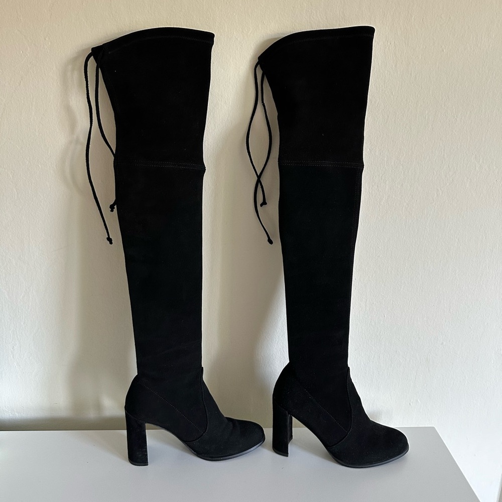 Stuart Weitzman Hiline over-the-knee boots, size
5.5, black suede